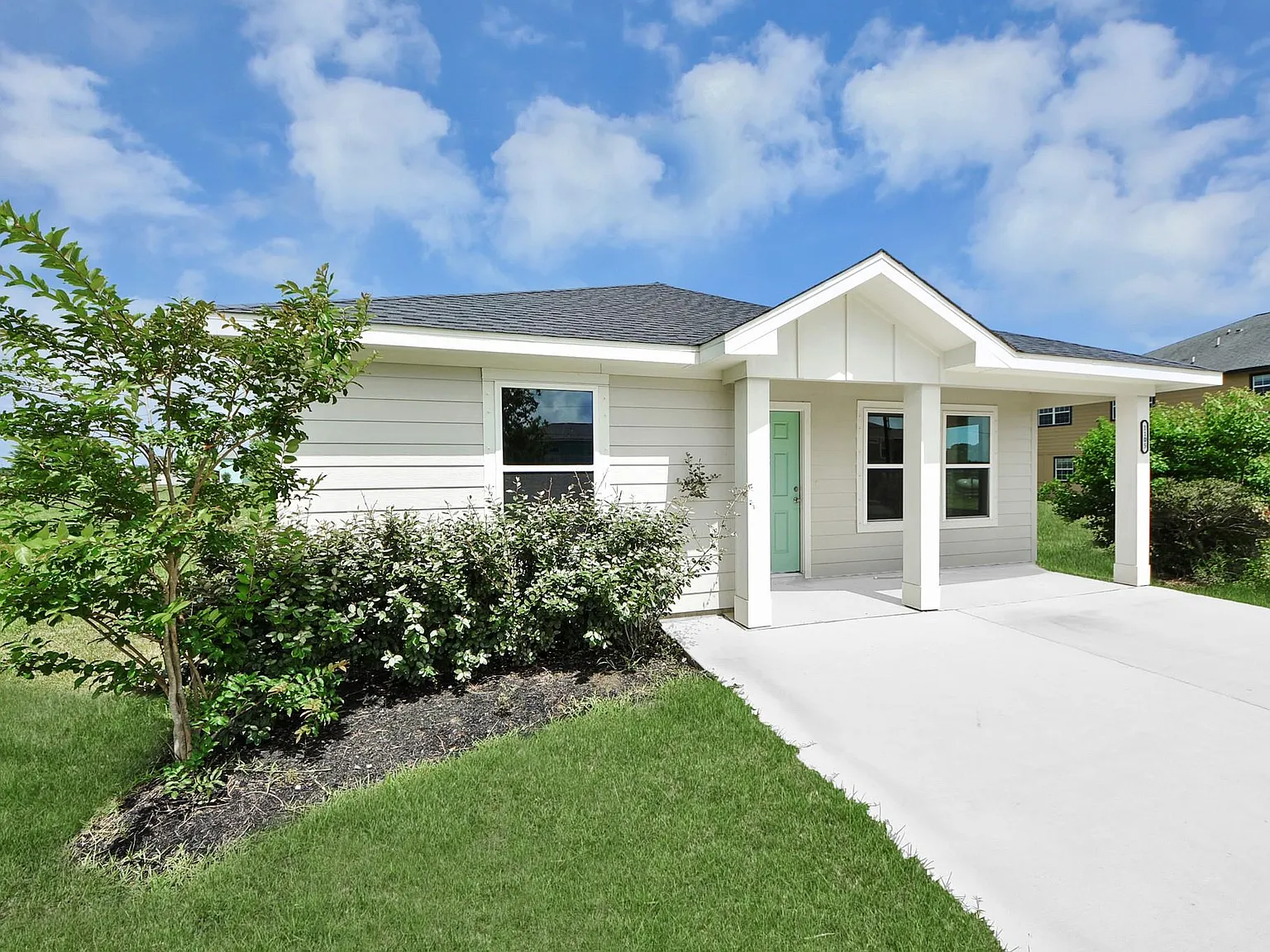 3 bed, 2.0 bath, $2,150 — Photo 3