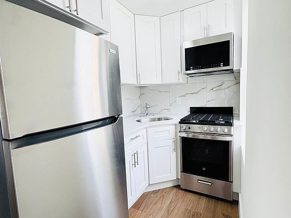2nd image of 309 Court St #1