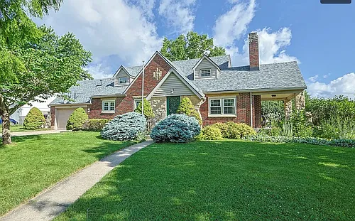 103A Chatham Dr Photo 1