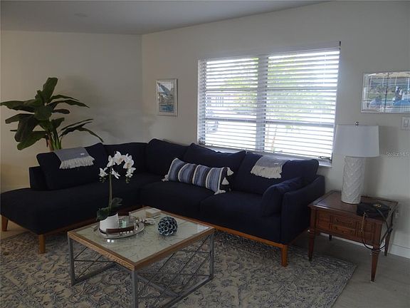 3rd image of 2473 Rosa Ln