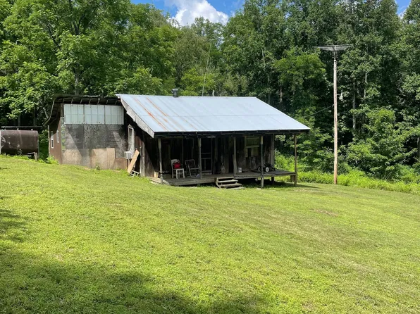0 River St, Gassaway, WV 26624