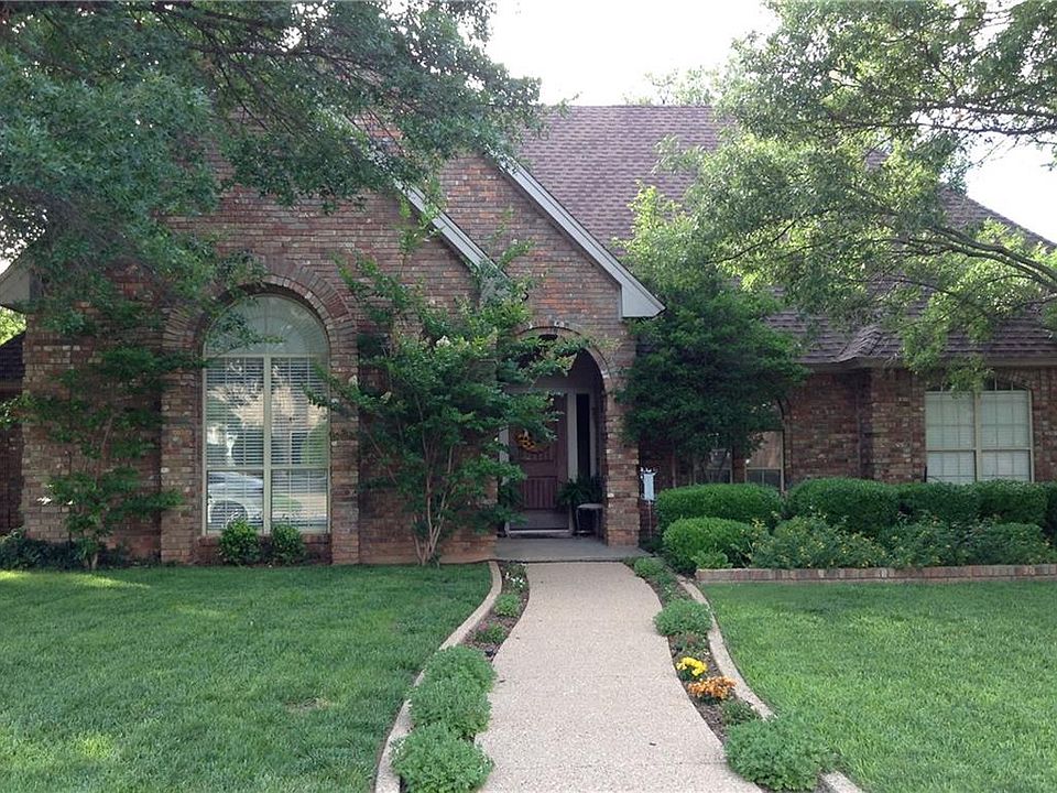 1st image of 6466 Bay Hill Dr