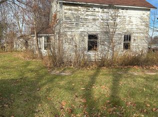 217 E Fulton St, Pompeii, MI