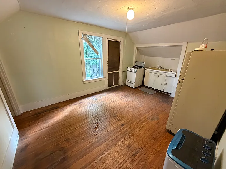 35 Buena Pl #3 — Photo 9