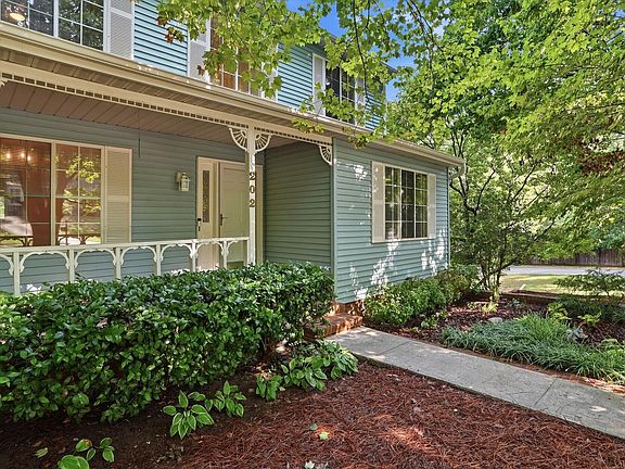 3rd image of 202 Indigo Dr