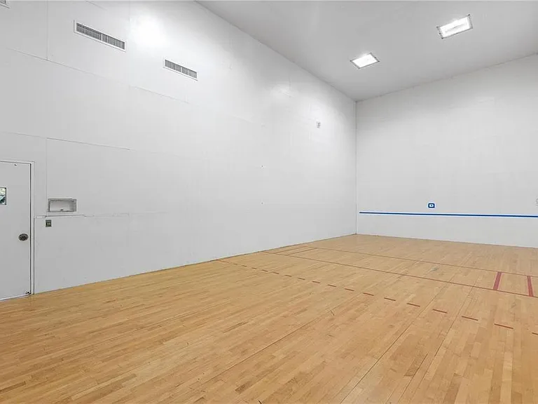 11568 Westwood Blvd #1021 — Photo 30