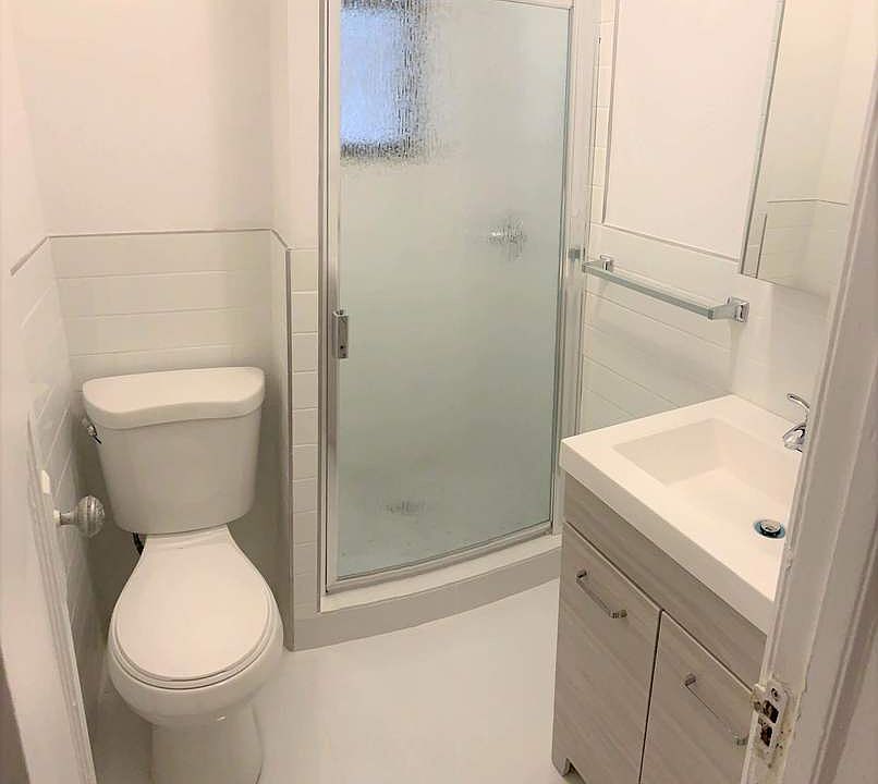 2nd image of 3112 34th St APT 1F