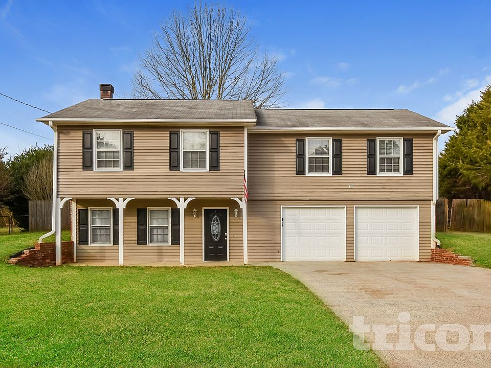 1st image of 414 Breezy Dr SW
