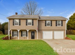 414 Breezy Dr SW, Marietta, GA 30064