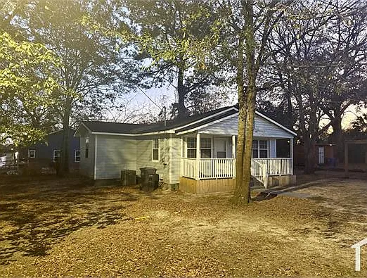 2 bed, 800 sqft, $1,550 — Photo 2