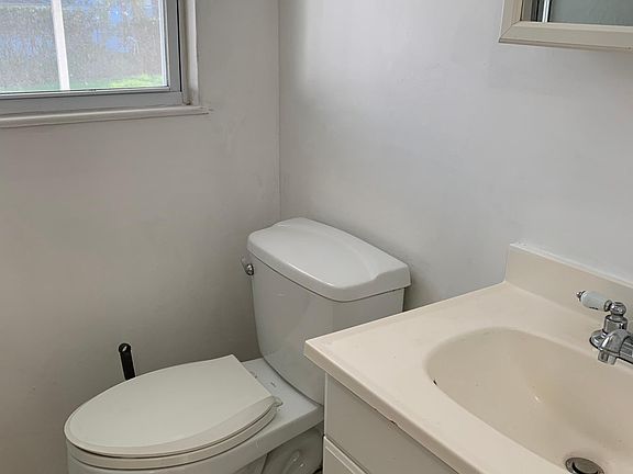 5th image of 5618 13th Ave S
