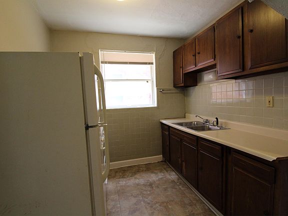 3rd image of 3800-3802 Keokuk St