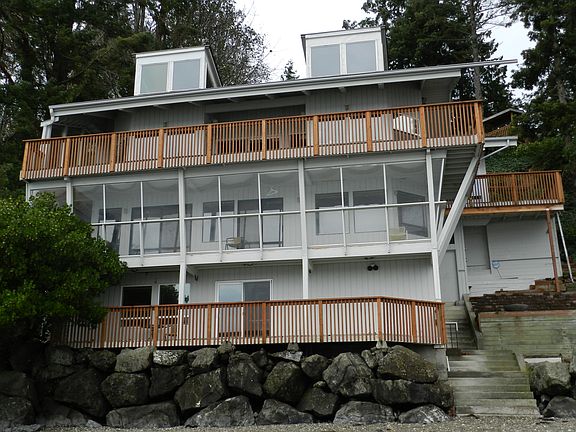 2nd image of 8412 131st St NW