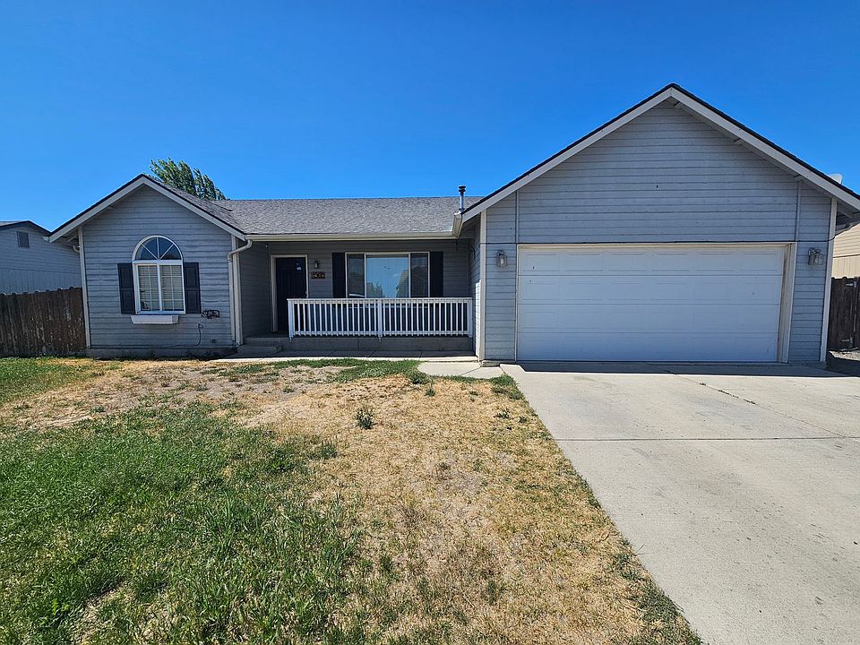 1st image of 1903 Trails Edge Dr