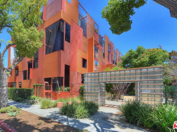 1140 N Formosa Ave APT 7