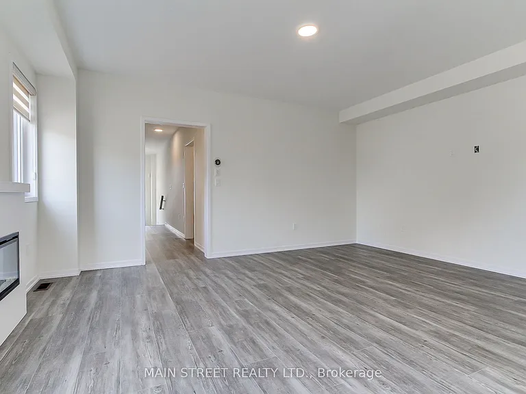 12 Donald Ingram Cres — Photo 10