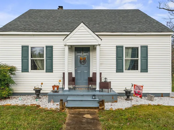 983 Oakleigh Ave, Appomattox, VA 24522