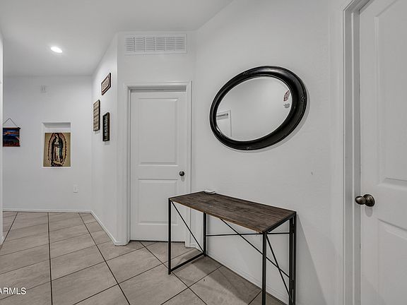 4th image of 24550 W RAYMOND Street