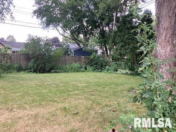 5th image of 1724 Fairmeadows Dr