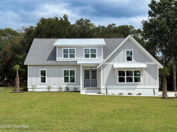 247 Tumbling Brook Lane, Holly Ridge, NC 28445