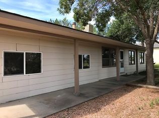 566 E Clarion Dr, Pueblo West, CO 81007