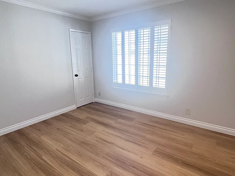 17712 Manchester Ave — Photo 8