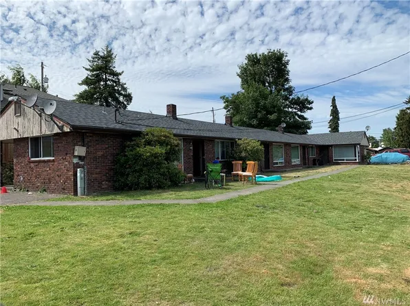 3707 S 150th St, Seattle, WA 98188