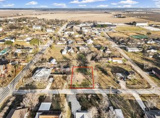 605 E Adams St, Itasca, TX 76055