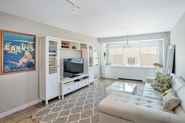 Sold by Level Group | media 1