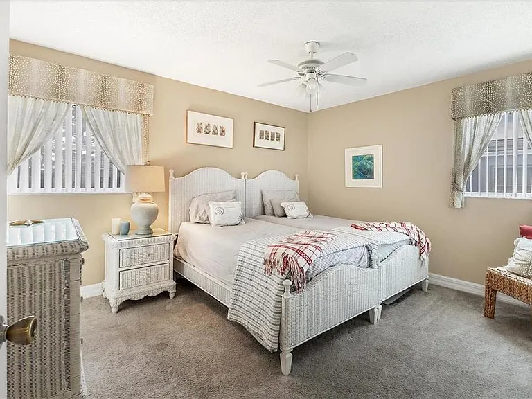 6283 Green View Cir S #102 — Photo 23