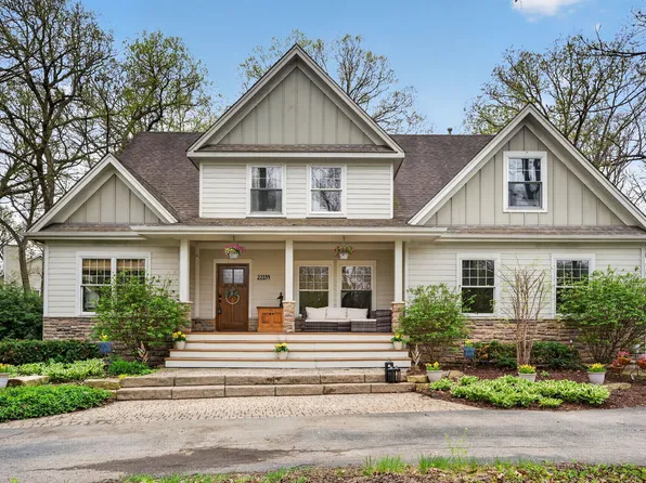 22154 S Gawain Dr, Joliet, IL 60404