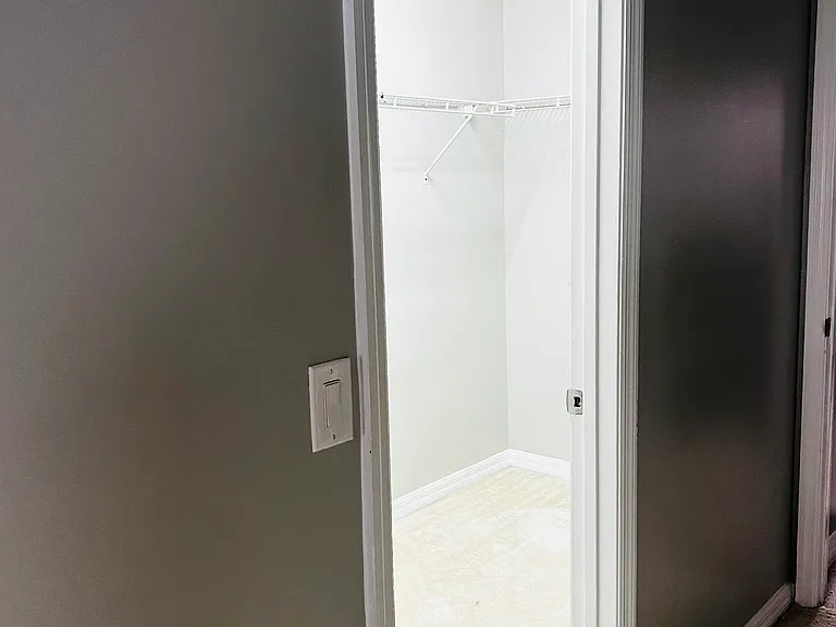 7933 Rex Hill Trl — Photo 19