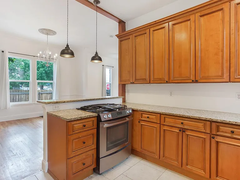 3800 N Adams St — Photo 15