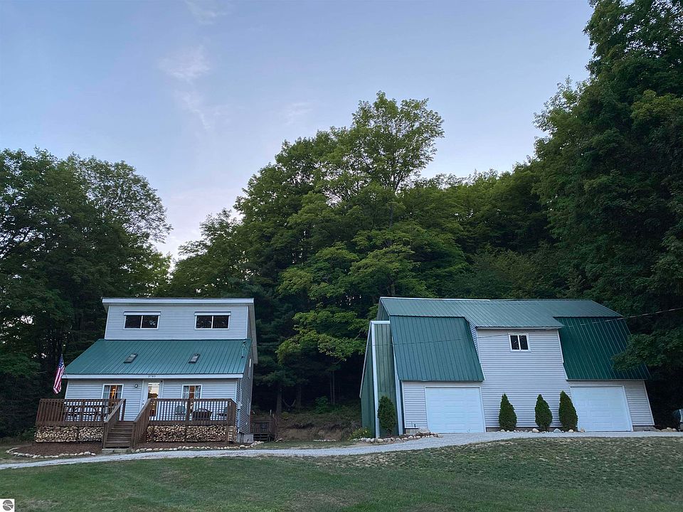 3785 N 33rd Rd, Manton, MI 49663 Zillow