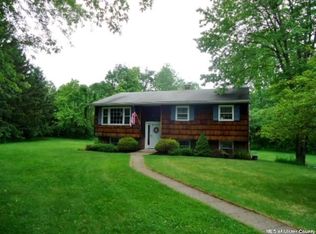 7 Pamal Ln, New Paltz, NY 12561