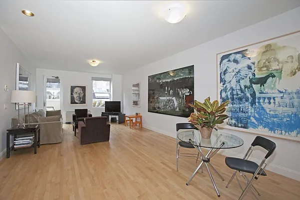 Rented by Olshan Realty | media 20