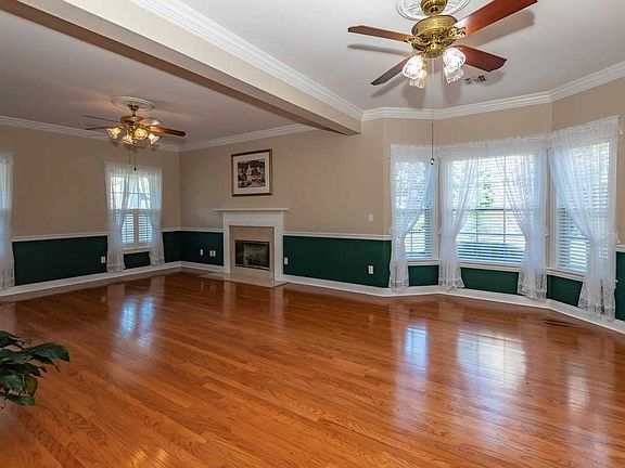 5th image of 59 Golden Spruce Dr
