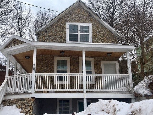 1st image of 603 W Baraga Ave
