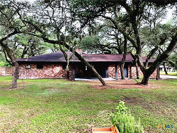 4th image of 515 Live Oak Dr