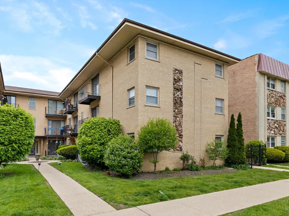 4204 N Keystone Ave APT 2C, Chicago, IL 60641