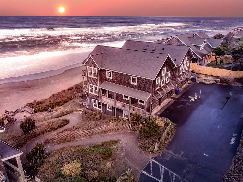 1st image of 453/451 Bella Beach Cir