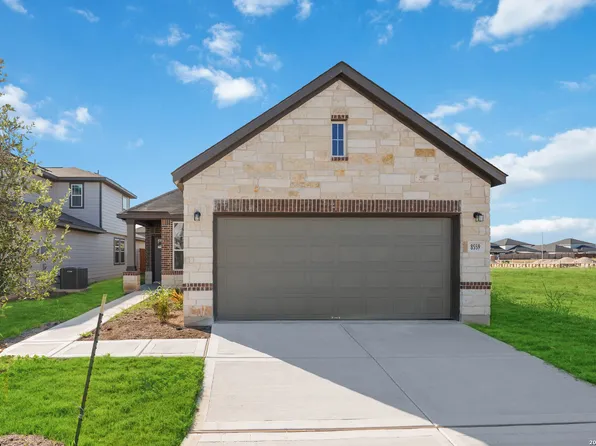 8559 Red Hawk Loop, San Antonio, TX 78222