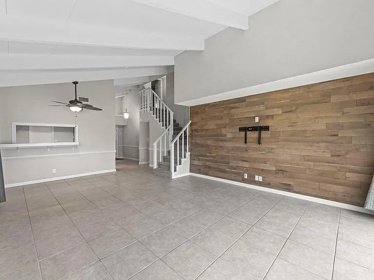 39 Emerald Ct — Photo 7