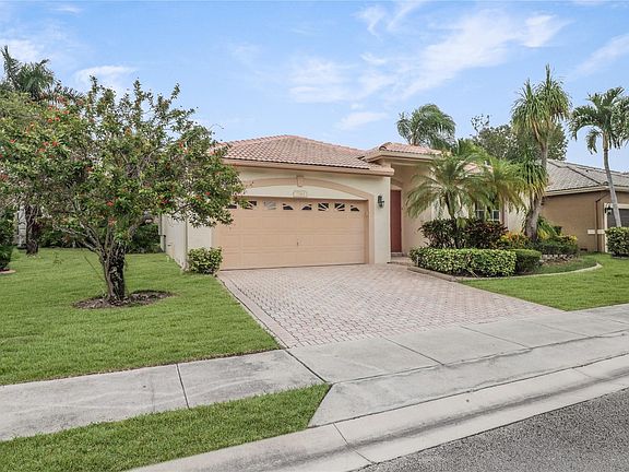 3rd image of 7743 NW 78th Place