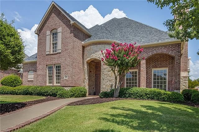 1st image of 800 Camelot Ct