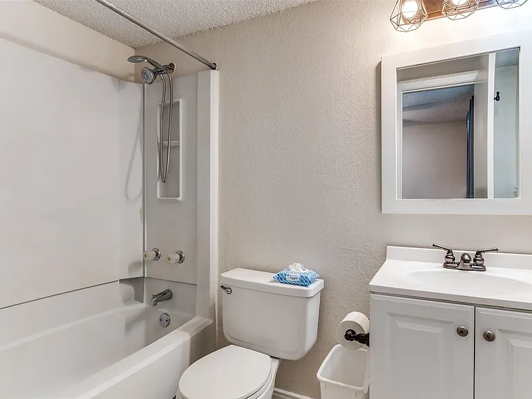 644 Timberline Dr — Photo 8