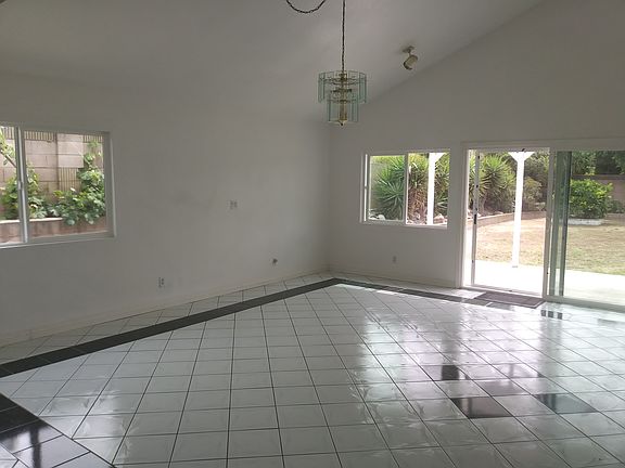 3rd image of 2271 Bolanos Ave