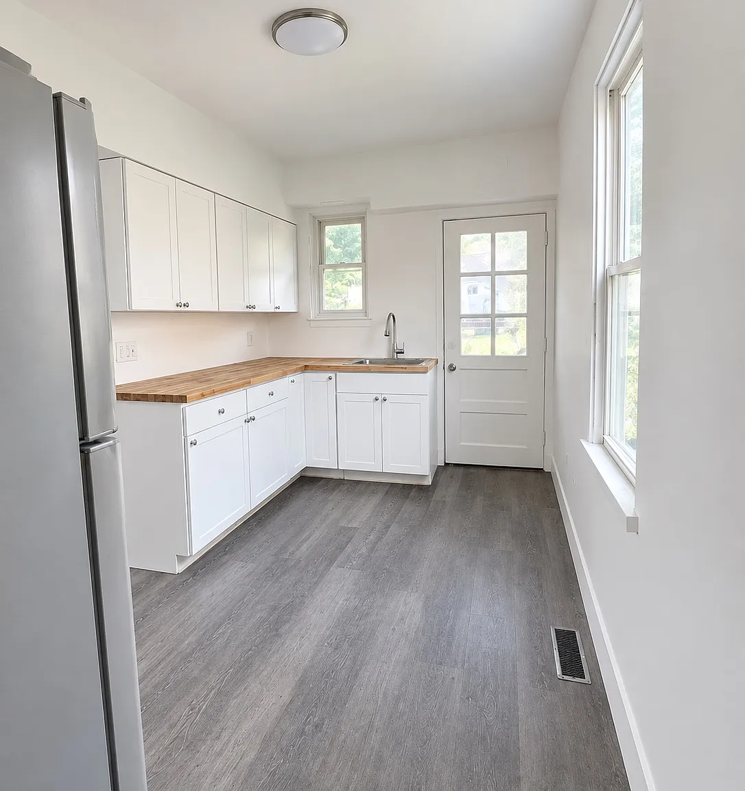 4 bed, 1320 sqft, $1,600 — Photo 4