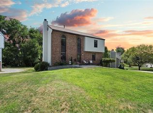 150 Dinwiddie Dr, New Kensington, PA 15068