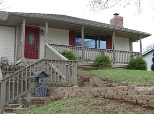 102 Daisy St, Lansing, KS 66043